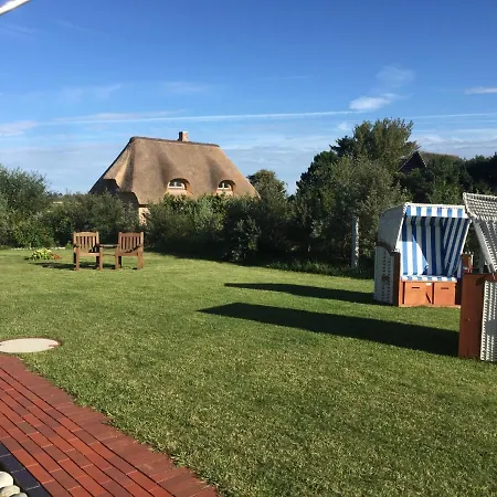 Apart-hotel Im Soessaarep's Hues Nebel